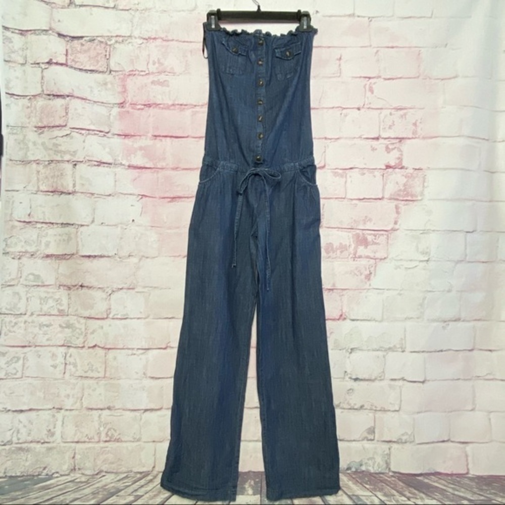 HOT & DELICIOUS Blue Jean Halter Top Jumps… - Picture 9 of 9